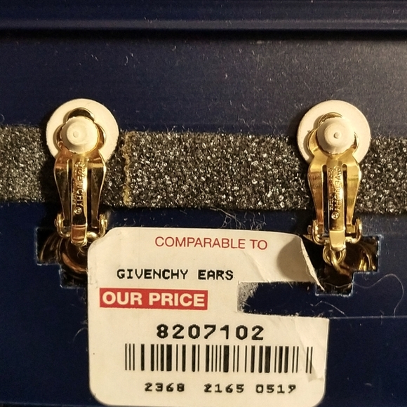 RARE & AUTHENTIC BIJOUX GIVENCHY FAUX PEARL & GOLD DROP CLIP EARRINGS (NWT) - Picture 6 of 6